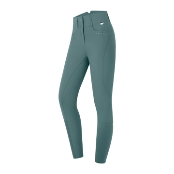 pasztell zöld (piniengrün)